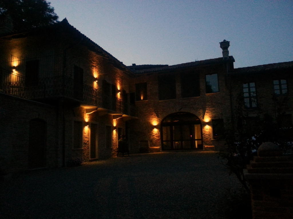 Dimora Cortese Castagnole delle Lanze Esterno foto