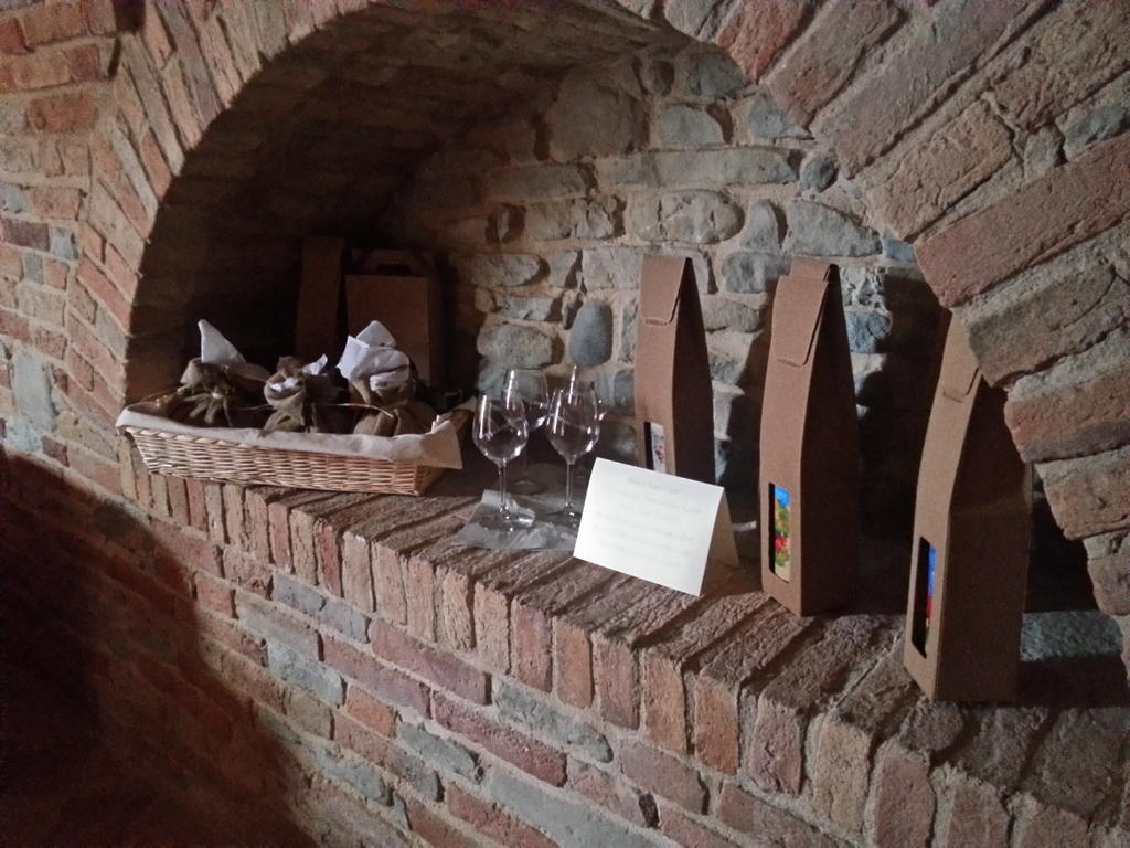 Dimora Cortese Castagnole delle Lanze Esterno foto