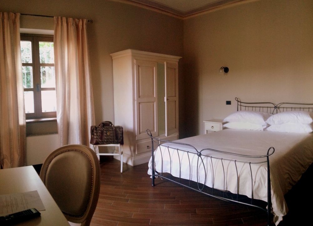 Dimora Cortese Castagnole delle Lanze Esterno foto