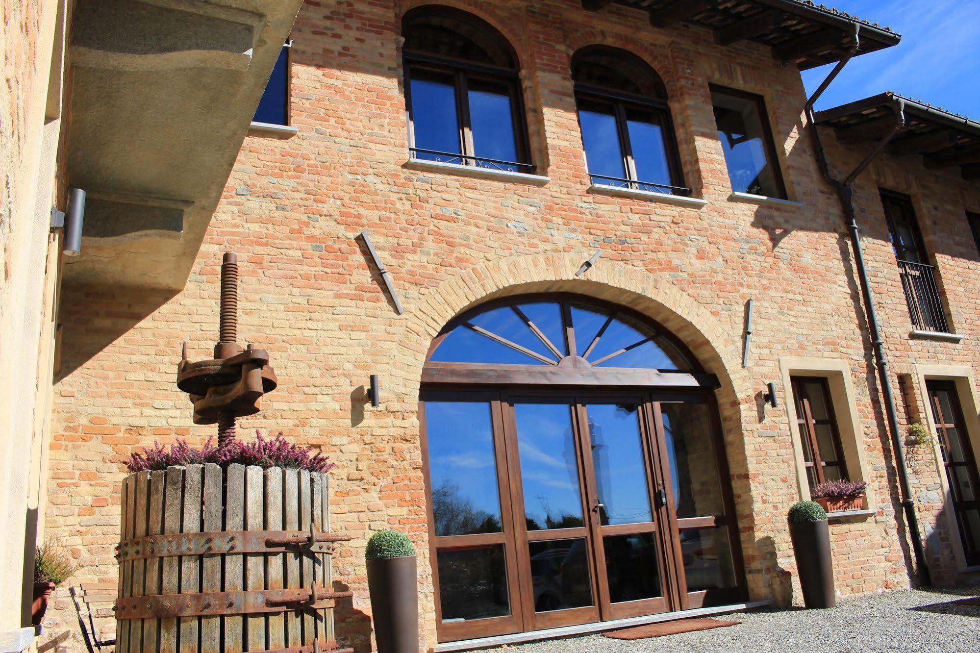 Dimora Cortese Castagnole delle Lanze Esterno foto