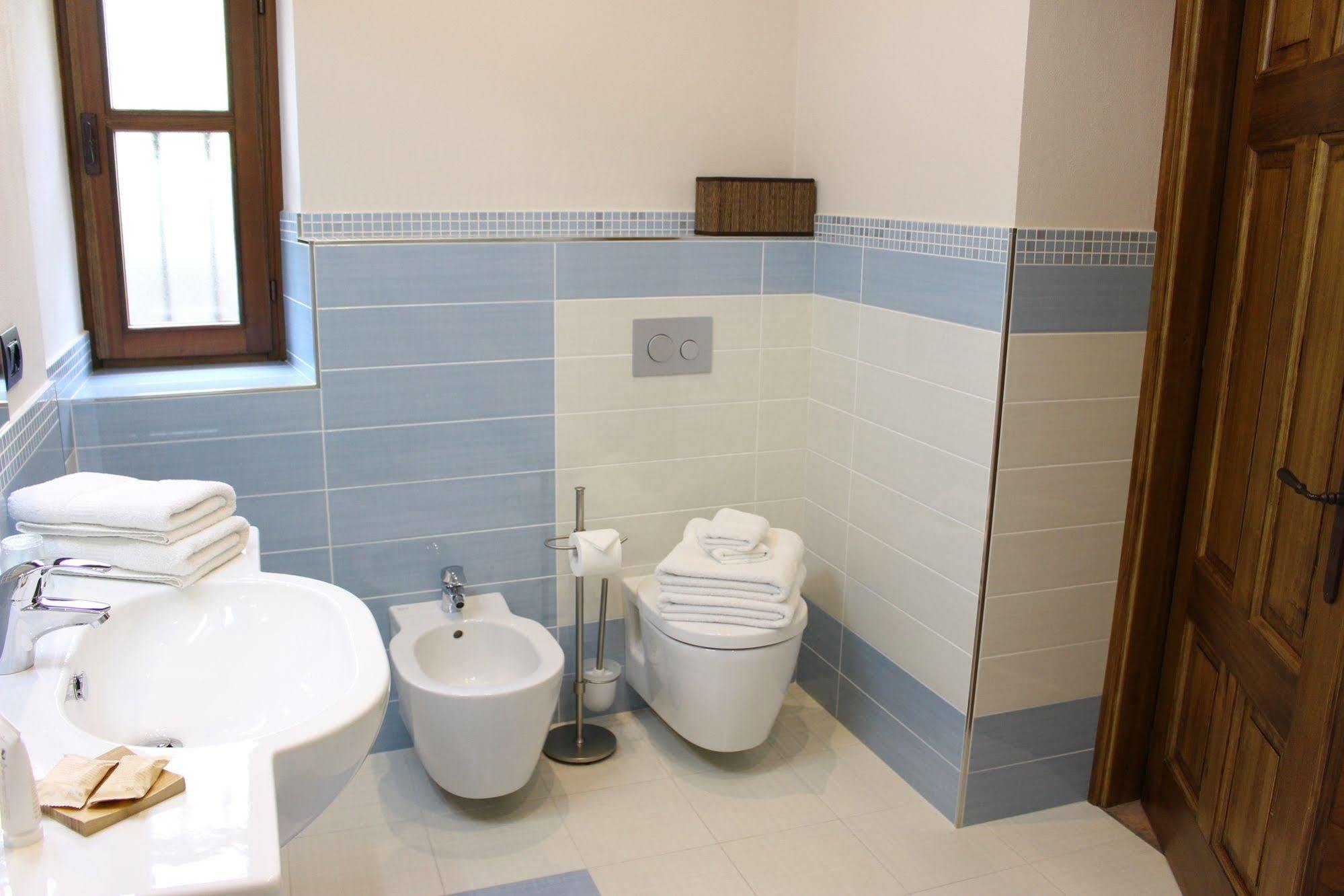 Dimora Cortese Castagnole delle Lanze Esterno foto
