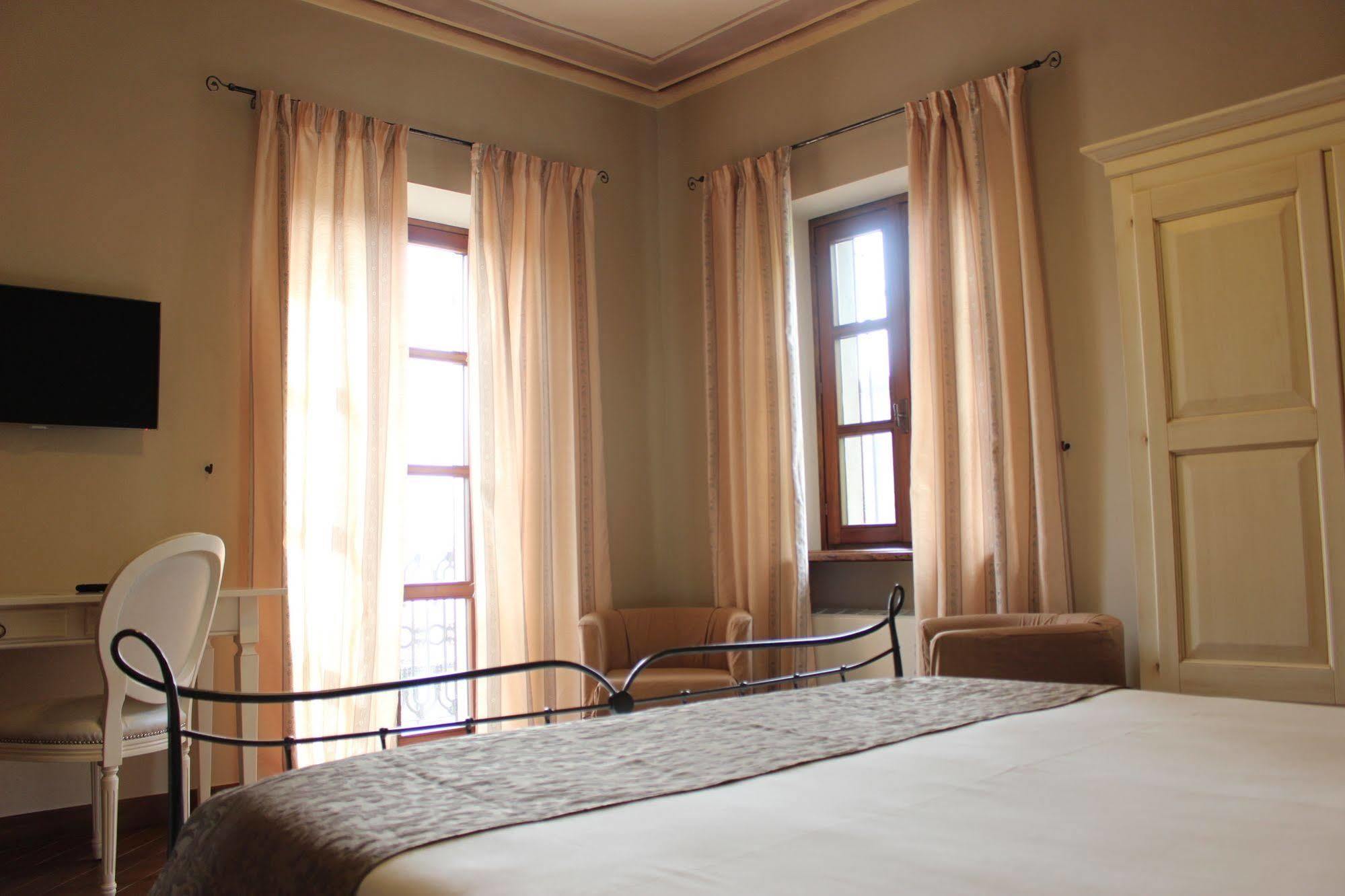 Dimora Cortese Castagnole delle Lanze Esterno foto